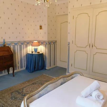 Villa Charming 2-bedroom 'miami' With Parking Antibes