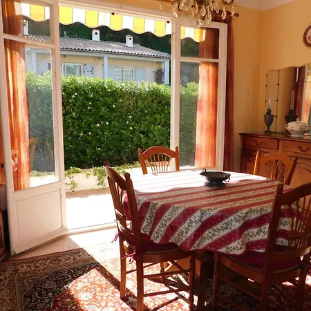 Villa Charming 2-bedroom 'miami' With Parking Antibes